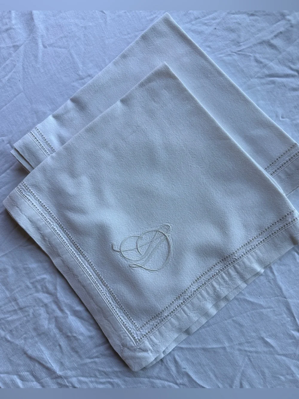 Waterford Linen Napkins Set of 18 White  Hemstitched Monogram SD